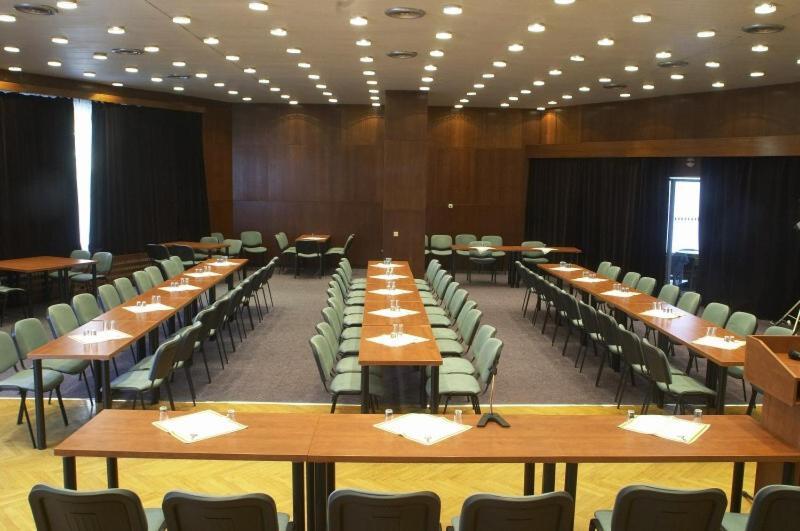 Hotel Bezdez ستير سبلافي المظهر الخارجي الصورة